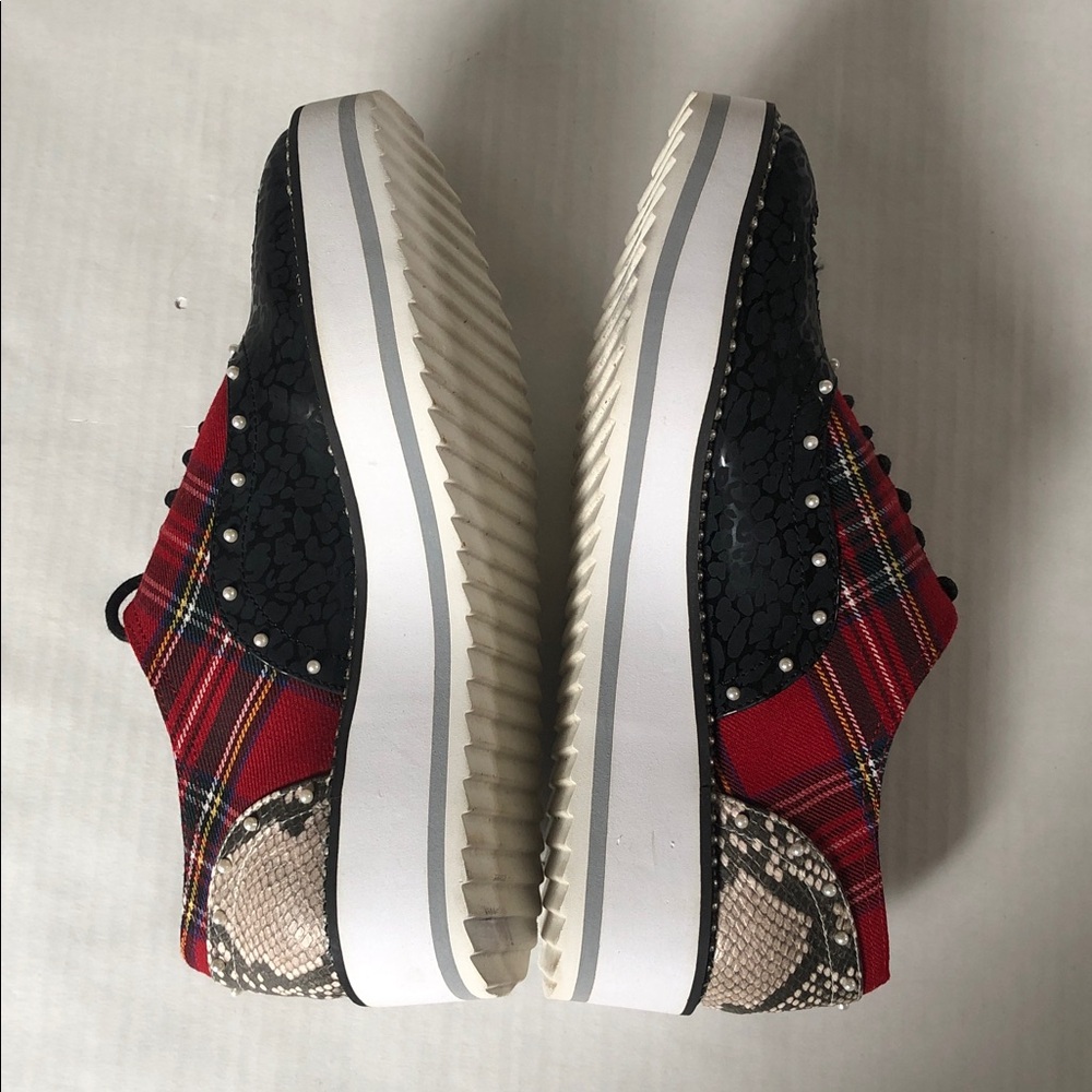 Betsey Johnson Whimsical Red Plaid Animal Print Pearl Sneakers Size 8.5 - Picture 6 of 10